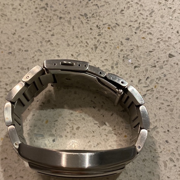 Guess lady watch - Picture 2 of 6